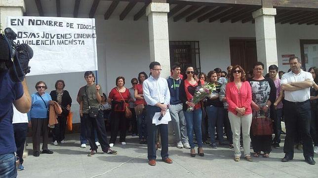 Villarejo rinde homenaje a la mujer marroquí degollada por su exmarido