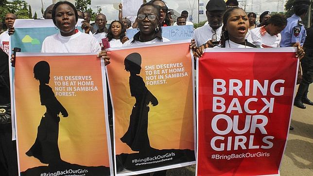 Temen que el secuestro de las niñas de Nigeria tarde diez años en resolverse