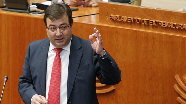 Fernández Vara confía en ganar la moción de censura contra Monago pese a la falta de apoyos