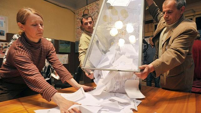 Donetsk muestra un apoyo casi unánime a la independencia, según el bando prorruso