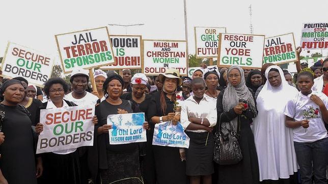 El gobernador del bastión de Boko Haram anuncia un avistamiento de las niñas secuestradas