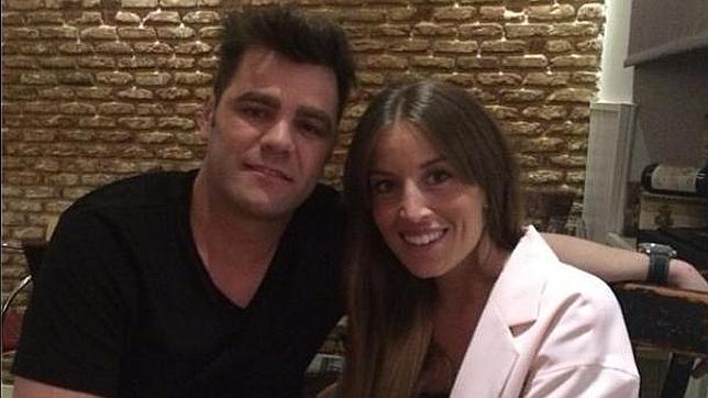 Fonsi Nieto celebra un año de amor junto a su novia