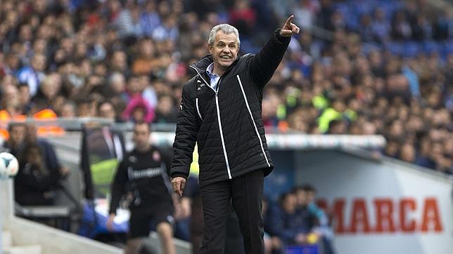 Javier Aguirre deja de ser entrenador del Español