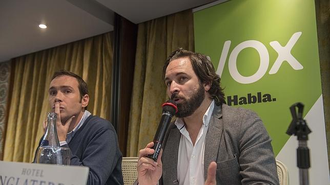 Abascal: «En un país sin complejos, Mas sería encarcelado»