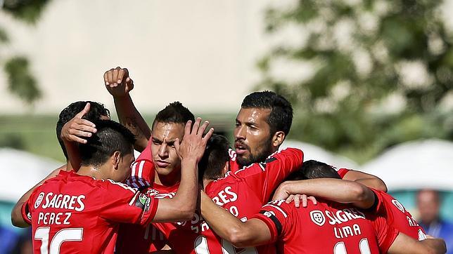 Los jugadoers del Benfica celebran un gol en la final de Copa portuguesa