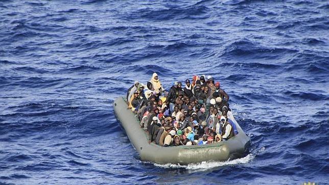 Más de cien niños llegan en patera a las costas de Sicilia