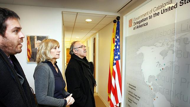 Cataluña quiere que el Tribunal Constitucional blinde sus embajadas