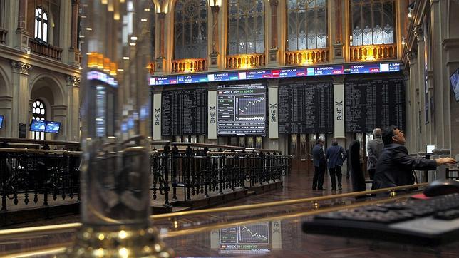 El Tesoro supera el objetivo en la subasta a tres y nueve meses con los intereses en mínimos