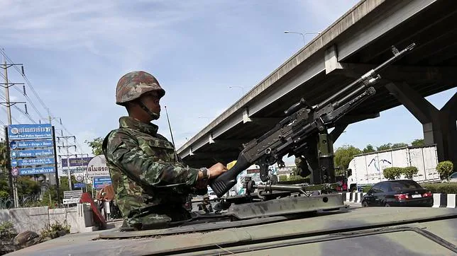 El jefe del Ejército tailandés será el nuevo primer ministro de forma interina