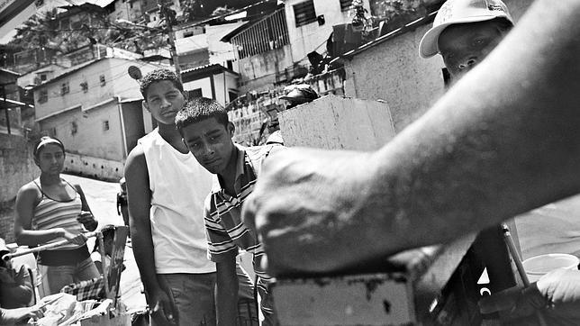 La pobreza extrema afecta ya al 9,8 % de los venezolanos