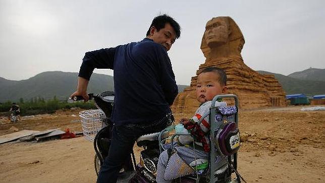Egipto protesta por la construcción de una réplica de la Esfinge de Guiza en China