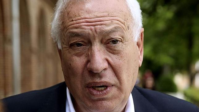 Margallo no descarta «actualizar» la Constitución si hay «acuerdo suficiente»