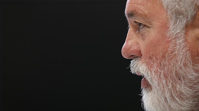 «Tenemos que ver qué ha pasado y poner orden en casa, pero no hacer una revolución»