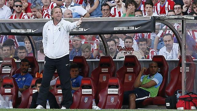 El Málaga hace oficial la marcha de Schuster