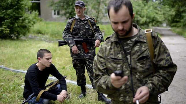 Mueren 13 soldados y un general ucraniano en el helicóptero derribado de Slaviansk