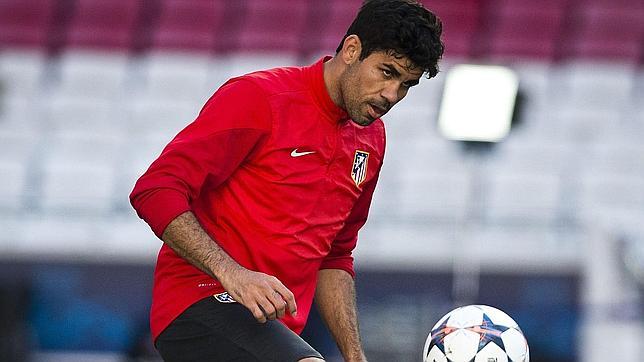 Diego Costa y Arda entrenan con el grupo