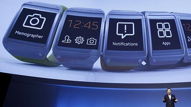 El iWatch de Apple recargará su batería sin necesidad de cables