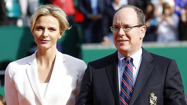 La historia de amor entre Alberto II y Charlene de Mónaco