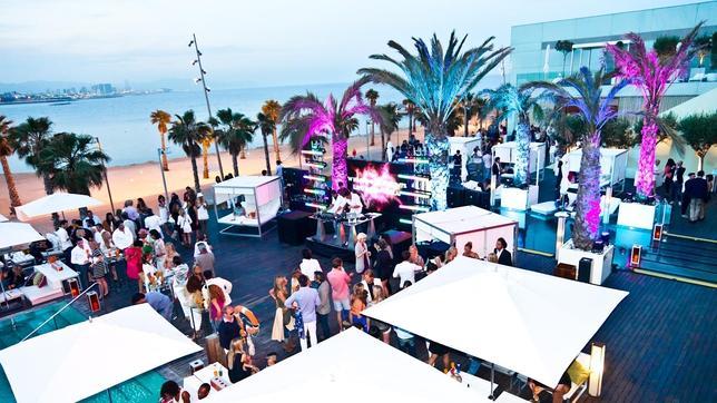 Desde hace tres años es uno de las terrazas impresdincibles de la ciudad