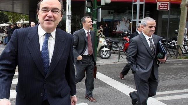 Doce fondos, interesados en la cartera hipotecaria de CatalunyaCaixa