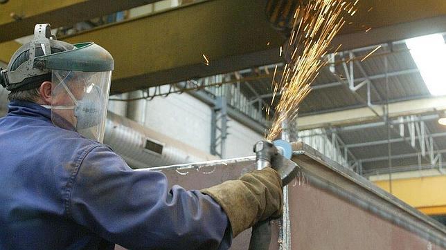 Aragón lidera la caída del paro en España