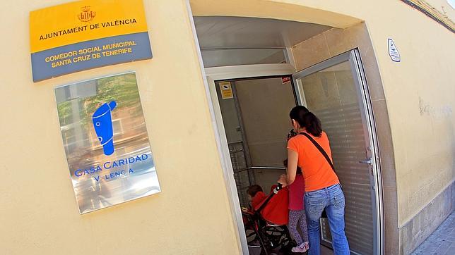 El drama del verano: la afluencia de niños a comedores sociales se triplica en junio