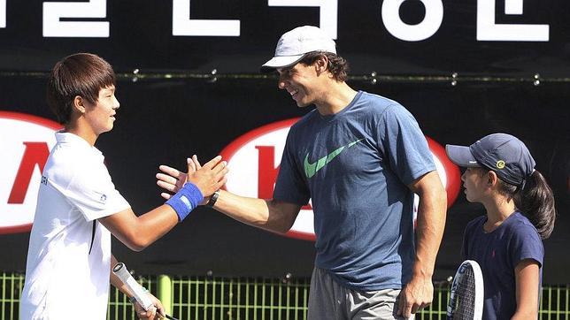 Leerle los labios a la pelota