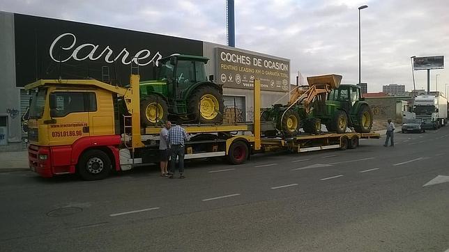 Una red criminal roba tractores en Valencia para venderlos en Rumanía
