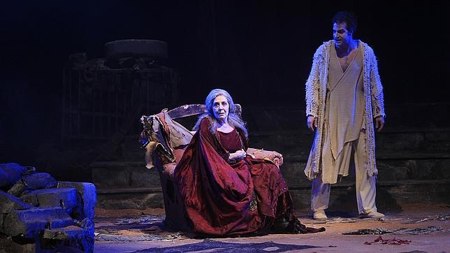 Concha Velasco, premio a la mejor interpretación femenina del Teatro de Rojas