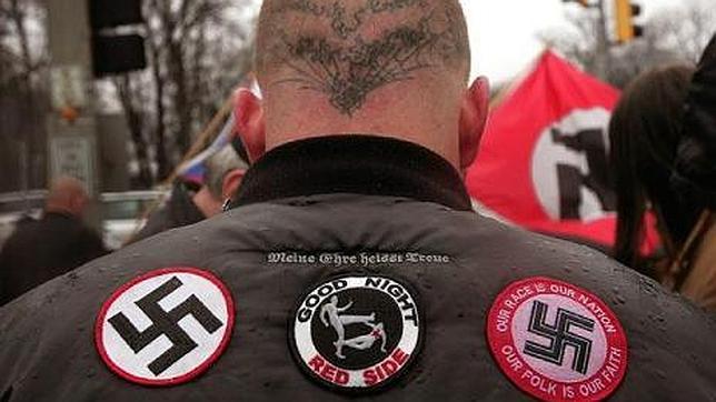 Seis neonazis detenidos por una brutal paliza al grito de «¡Guarros de mierda!»