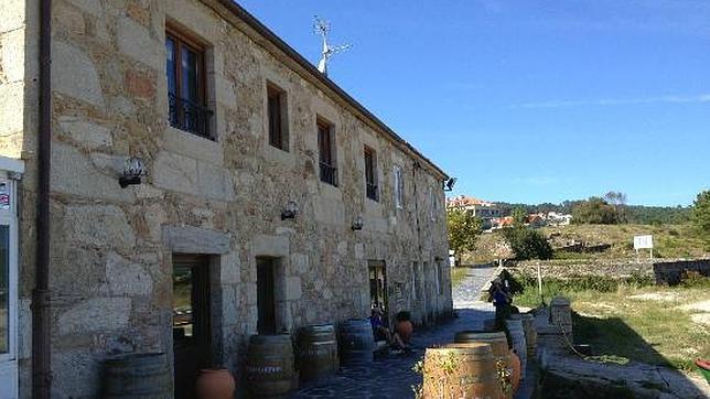 Fachada de Tira do Cordel, en Finisterre