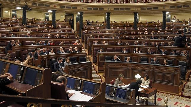 Cómo evitar el «declive» de la democracia en España