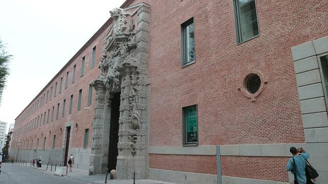 La fachada del antiguo cuartel del Conde Duque