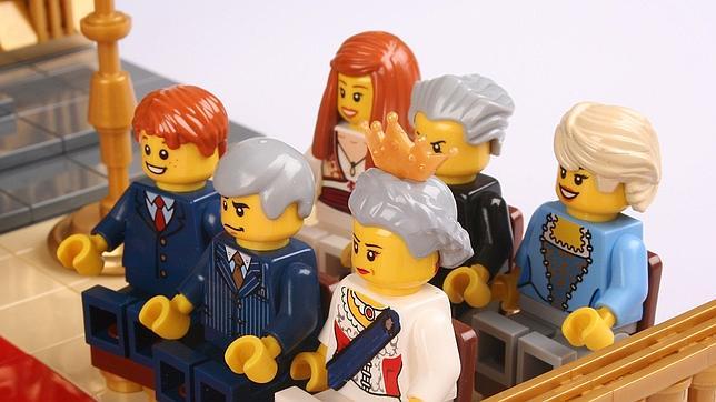 Lego prohíbe que sus muñecos pidan el «no» a la independencia de Escocia