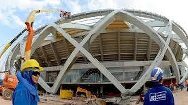 El estadio de Manaos, en construcción