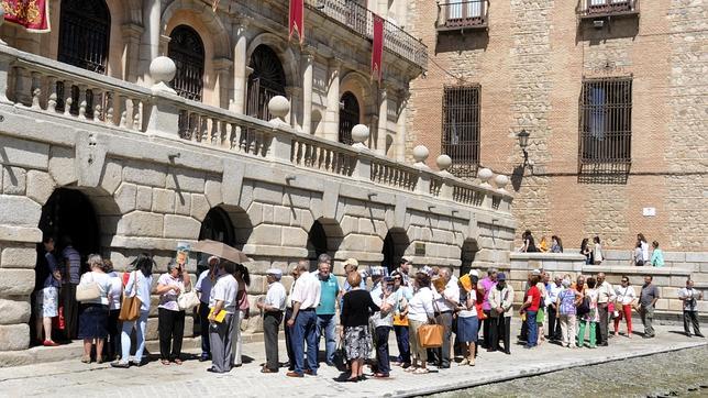 Salen a la venta las sillas para el Corpus de Toledo
