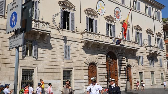 Palacio de España, en Roma, a la vez Embajada de España ante la Santa Sede