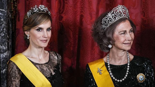 Doña Sofía escoge las joyas de Victoria Eugenia para despedir su reinado