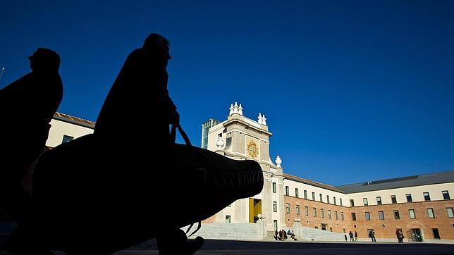 El Patio del Conde Duque cambia en esta ocasión la música de los conciertos por el cine y el teatro