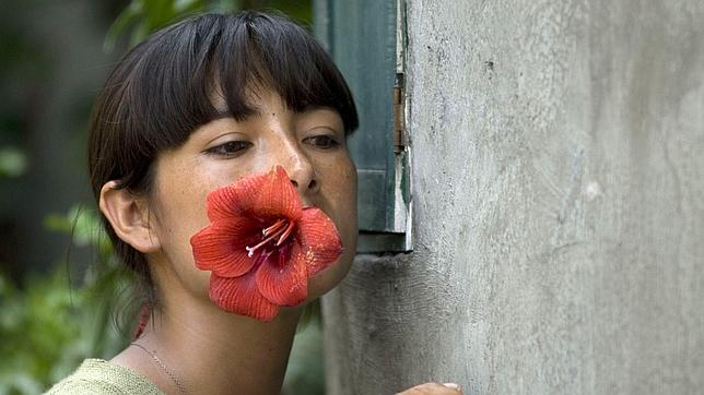 Perú analiza frenar los abusos sexuales con penas de cárcel y autobuses sólo para niñas y adolescentes