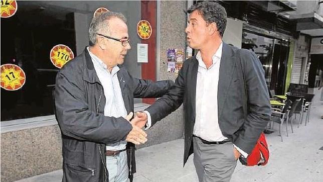 Guerra sucia en el PSOE de Santiago para vencer en las primarias locales