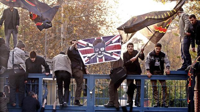 Reino Unido reabre su embajada en Irán, cerrada desde el asalto hace casi tres años