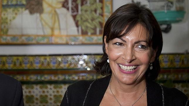 La alcaldesa de París, Anne Hidalgo, personaje del año para Vanity Fair