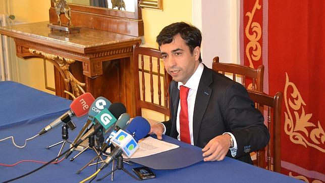 Rey Varela, sorprendido por su imputación, dice que «no quebrantó las normas»