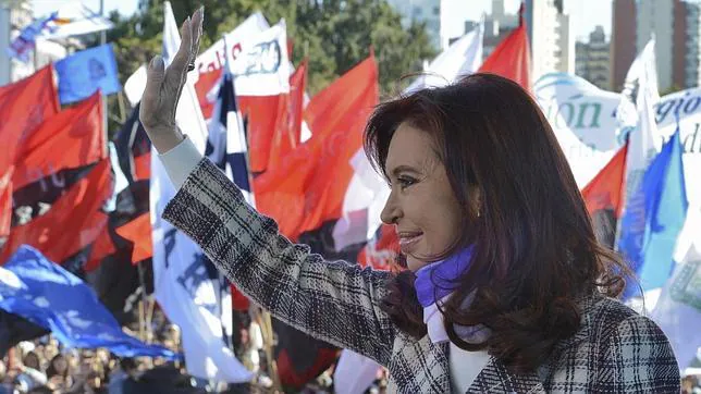 Kirchner: «Me siento como un portero de fútbol maltratado»
