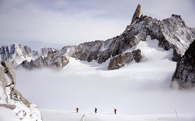 Evacuan en helicóptero a un hombre al que le robaron sus botas mientras ascendía el Mont Blanc