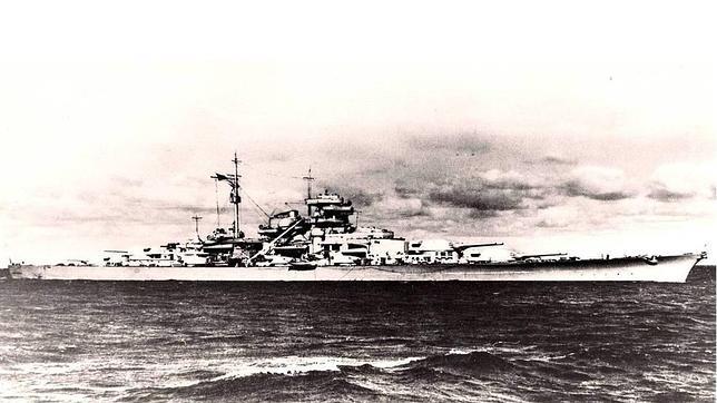 Así trató de salvar un crucero español a los náufragos del acorazado alemán Bismark