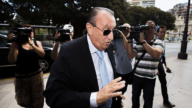 Carlos Fabra atribuye a Génova la contratación con Orange Market para actos de campaña