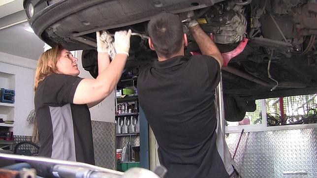 No llevar a revisión al coche para las vacaciones «a la larga puede ser más caro»