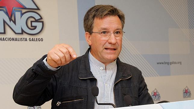 Vence (BNG), sobre la permanencia del alcalde de Vimianzo: «Somos honestos, no gilipollas»